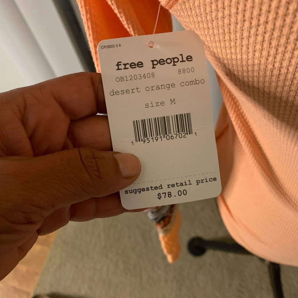 Free People In The Mix Cuff Top desert Orange - Picture 8 of 8